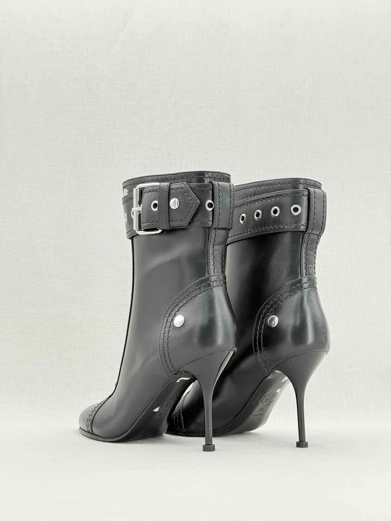 ALEXANDER MCQUEEN Black Size EU 36 Ankle Boots