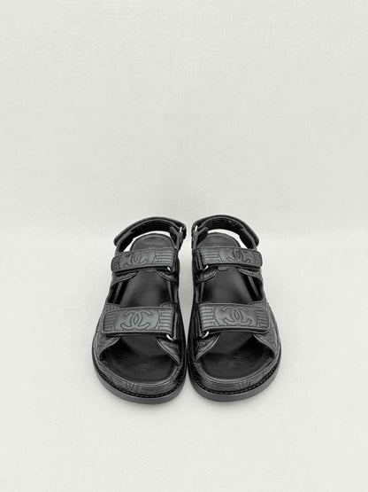 CHANEL Dad Black Quilted Size EU 38.5 Sandals