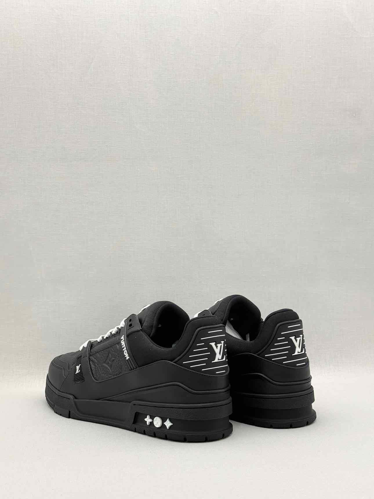 LOUIS VUITTON Trainer Black Size EU 43 Sneakers