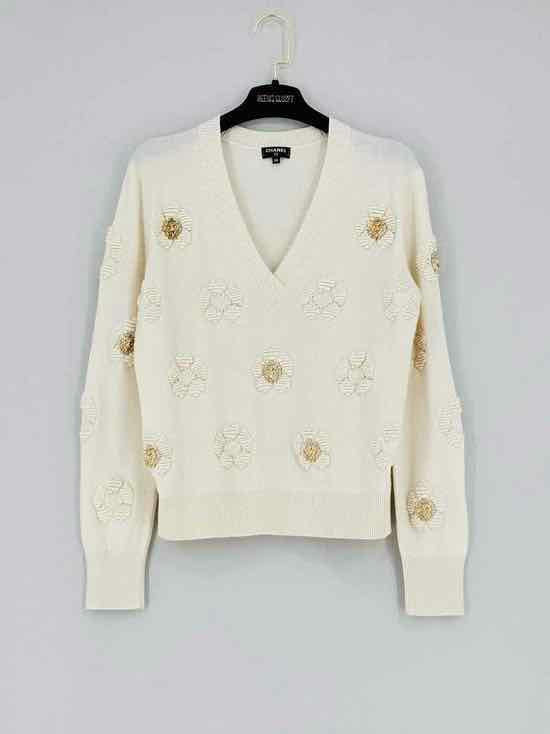 CHANEL Lion Embellieshed Cream Size US 6 Jumper