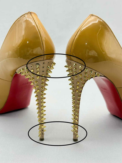 CHRISTIAN LOUBOUTIN Nude Size EU 40.5 Pumps