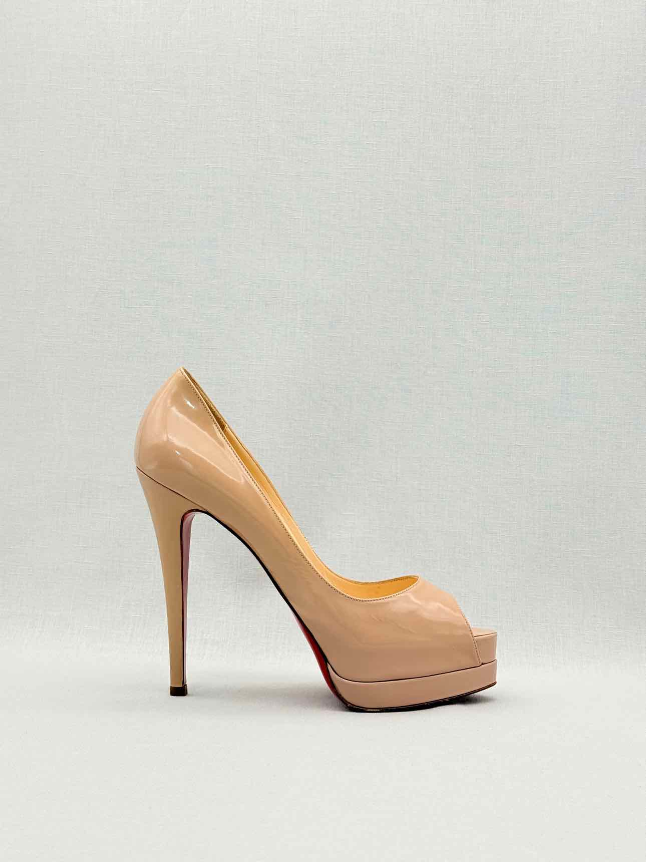 CHRISTIAN LOUBOUTIN Lady Beige Size EU 39.5 Pumps