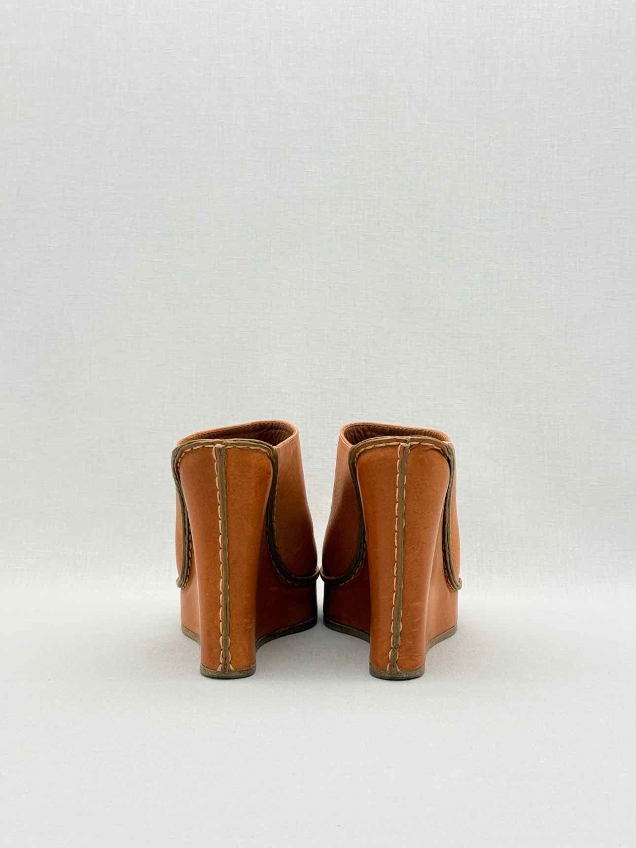 CHLOE Mule Clogs Tan Size EU 40 Wedges