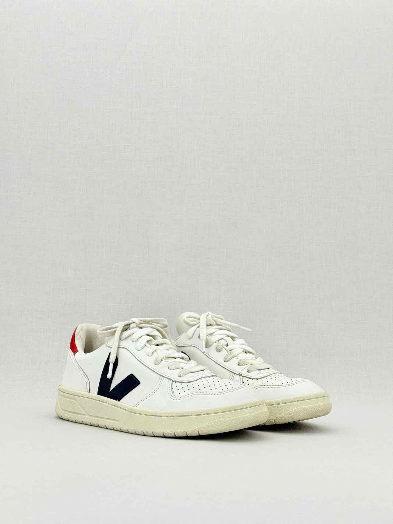 VEJA V-10 White Size EU 38 Sneakers