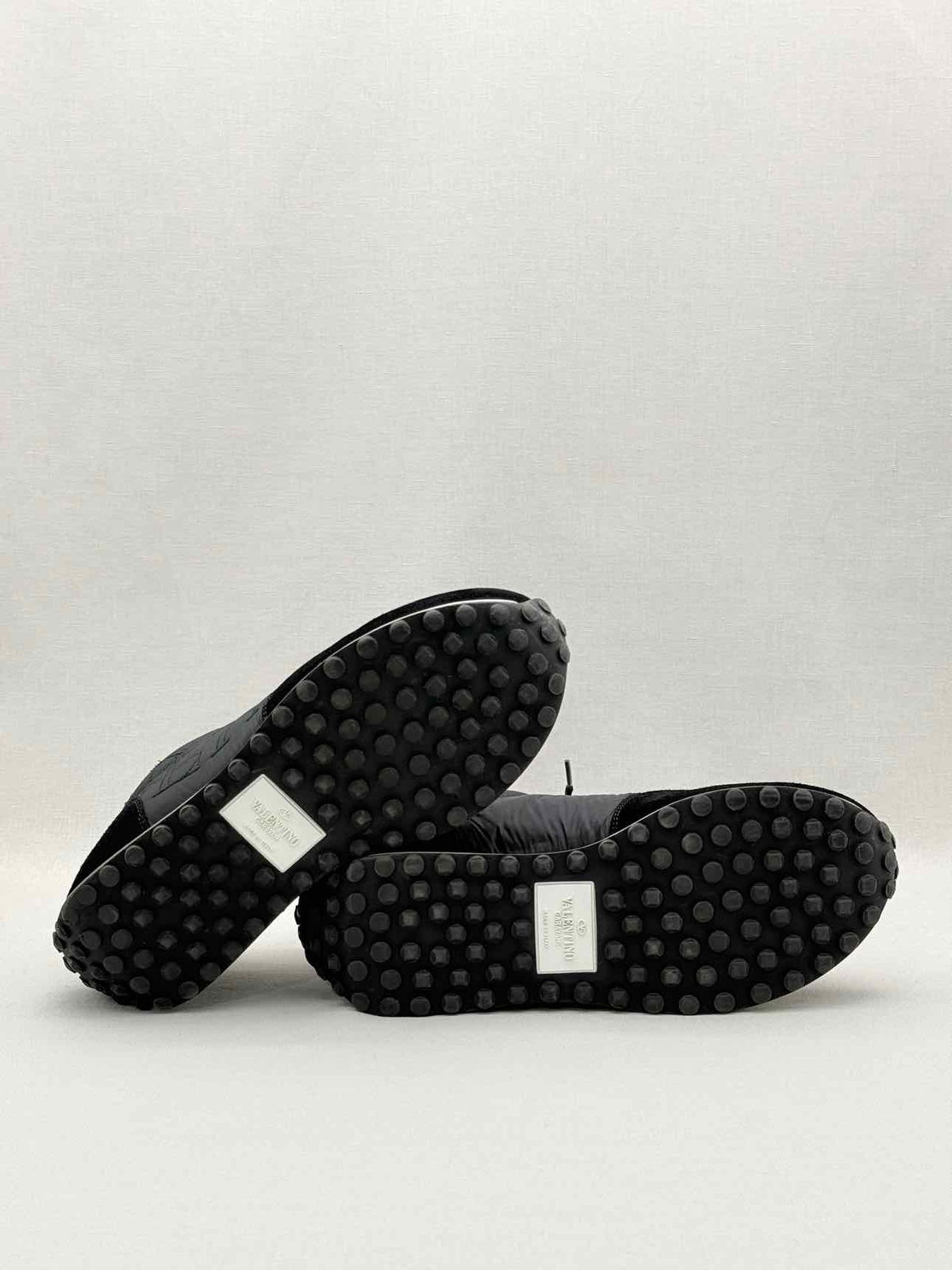 VALENTINO GARAVANI Black Size EU 44 Sneakers