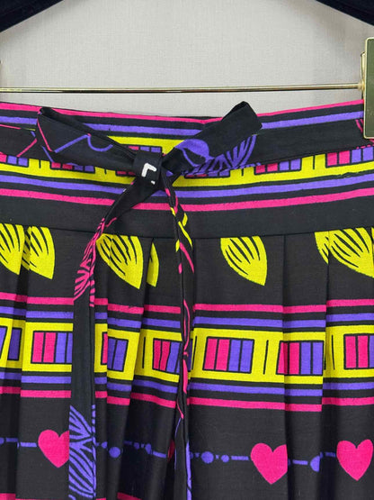 VETRO Black Multicolor Print Size Medium Midi Skirt