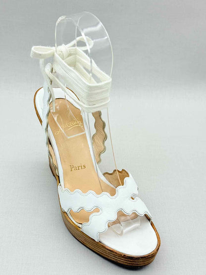 CHRISTIAN LOUBOUTIN White Size EU 39 Wedges