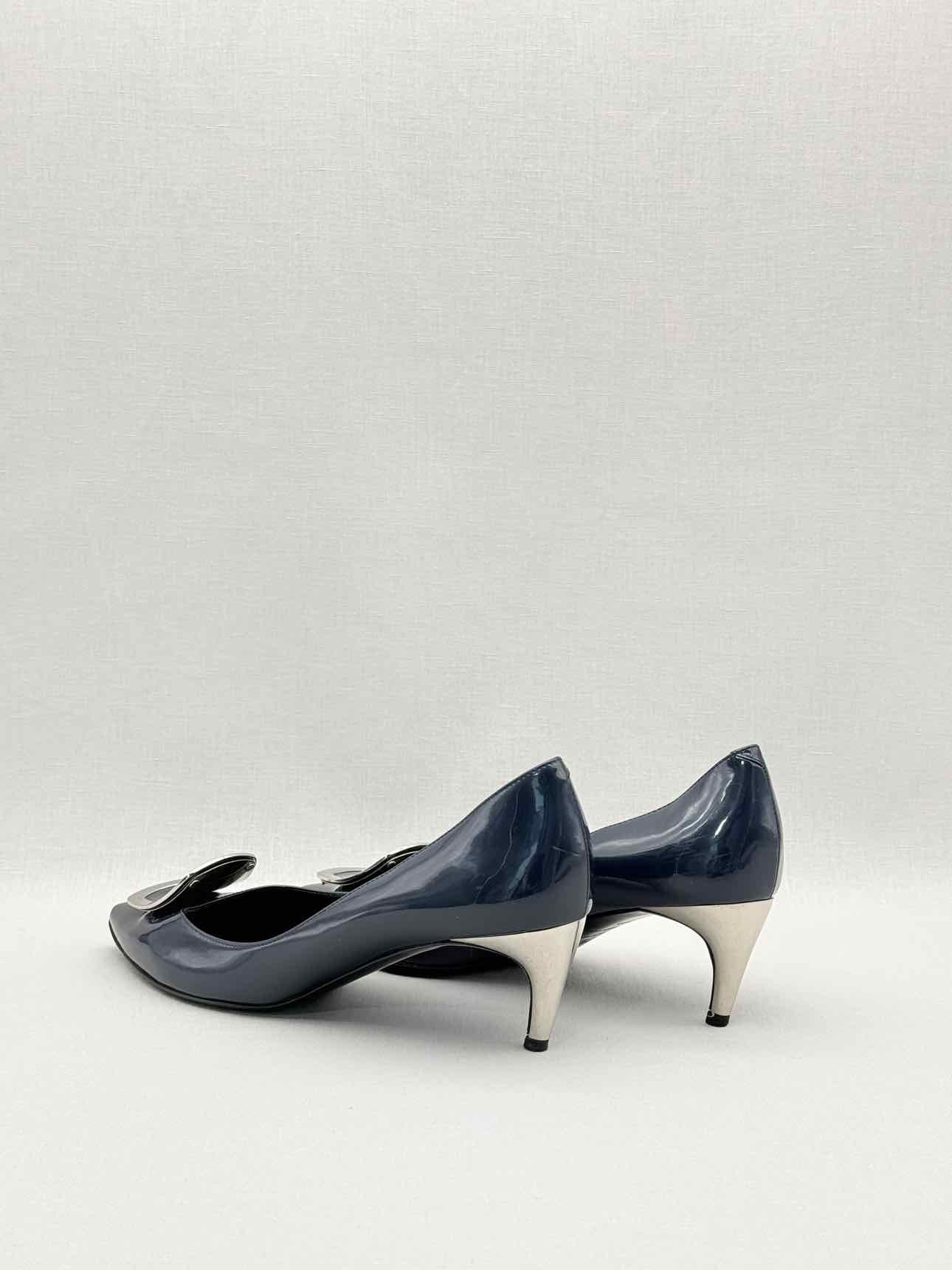 ROGER VIVIER Sexy Choc Navy Blue Size EU 38.5 Pumps