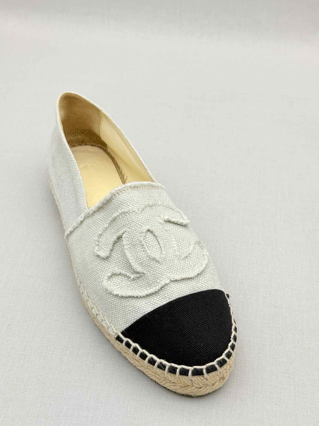 CHANEL Espadrille Off-white & Black Size EU 38 Flats