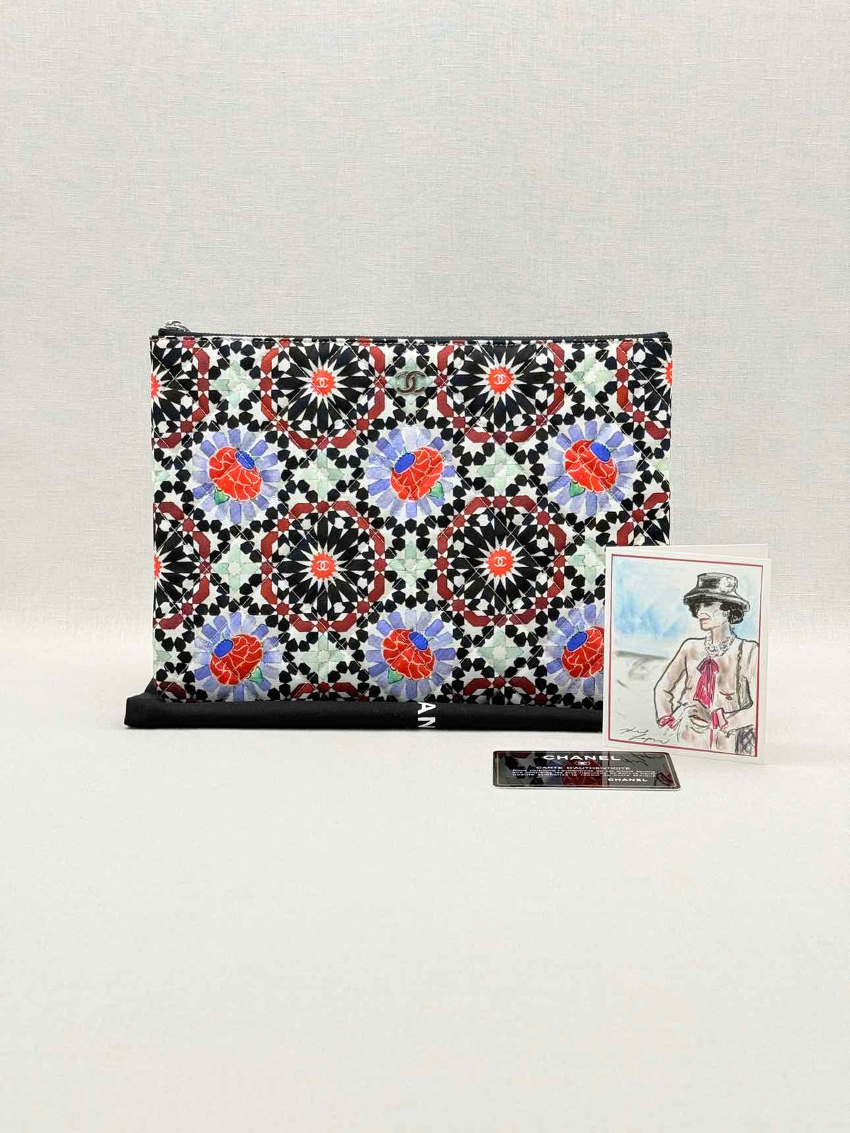 CHANEL White Multicolor Floral Print Pouch