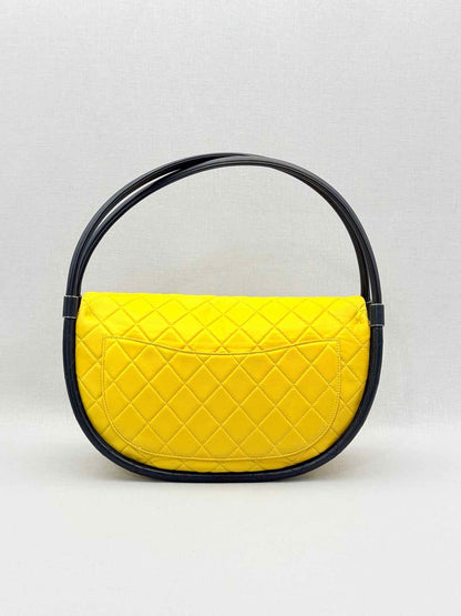 CHANEL Hula Hoop Yellow & Black Quilted Shoulder Bag