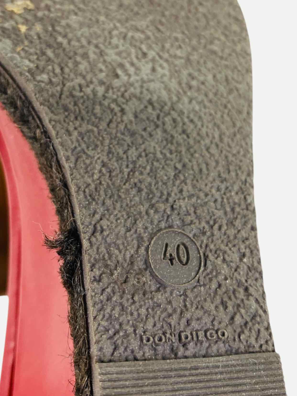 FENDI T-bar Red & Brown Size EU 40 Wedges