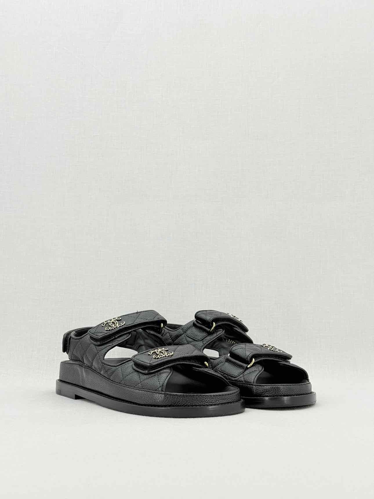CHANEL Dad Black Quilted Size EU 39 Sandals