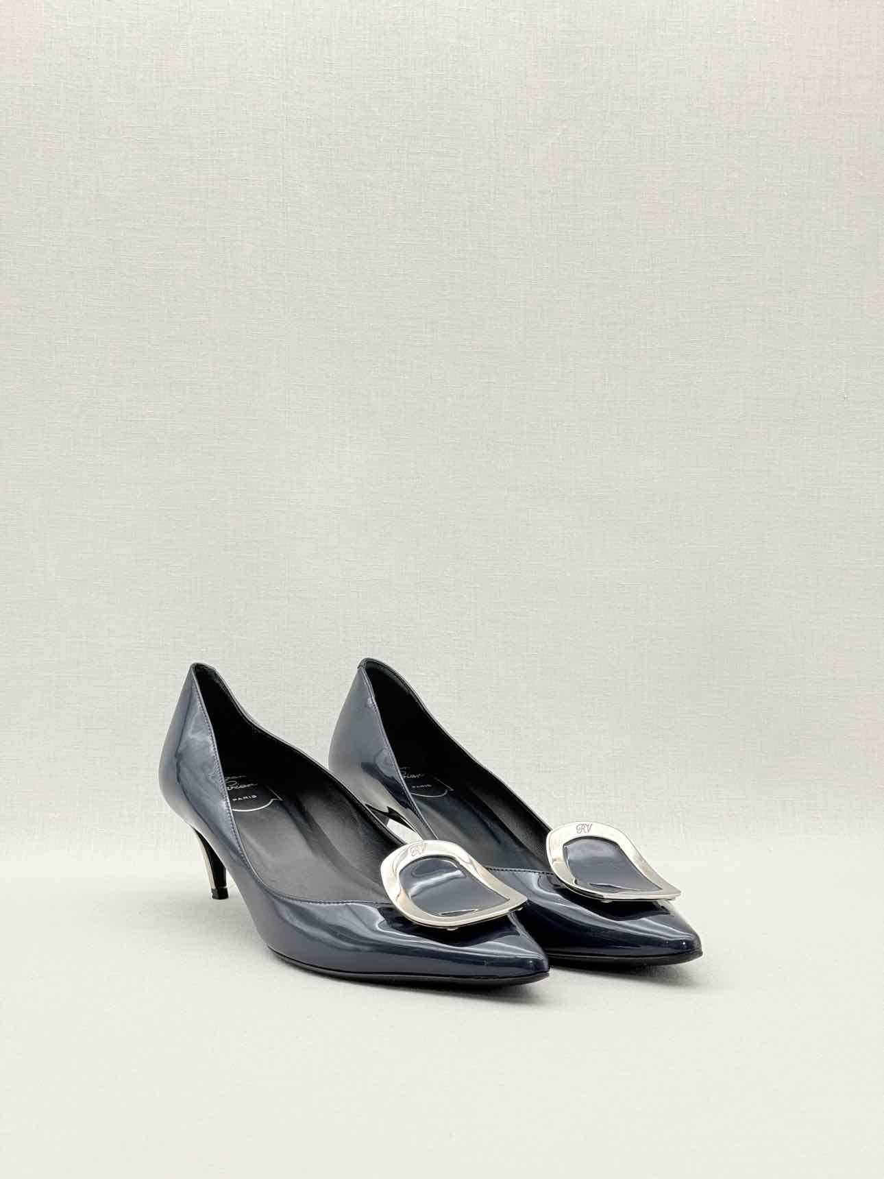 ROGER VIVIER Sexy Choc Navy Blue Size EU 38.5 Pumps