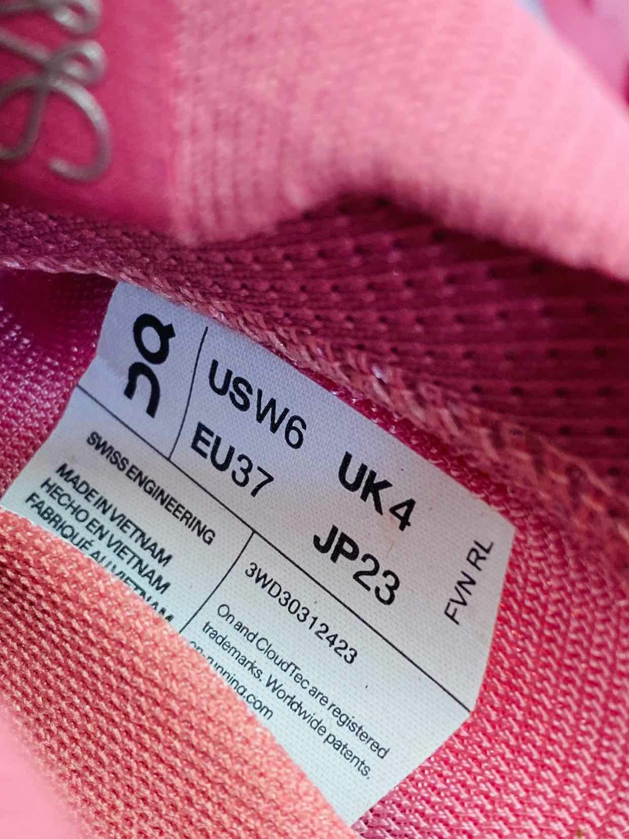 LOEWE Wild Rose Size EU 37 Sneakers