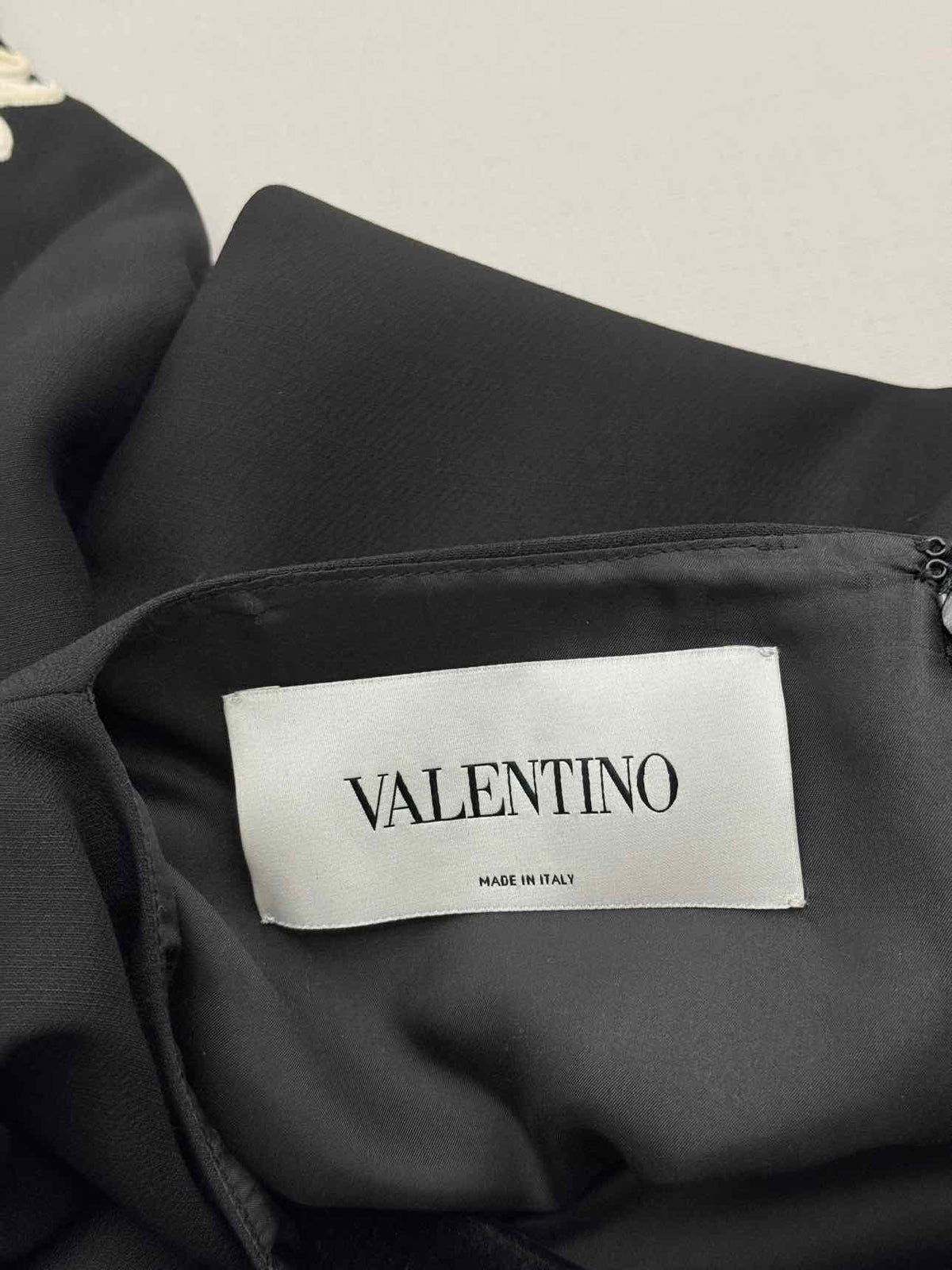 VALENTINO Black w/ Cream Eyelet Size US 0 Midi Dress