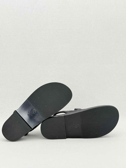 CHANEL Dad Black Quilted Size EU 39 Sandals