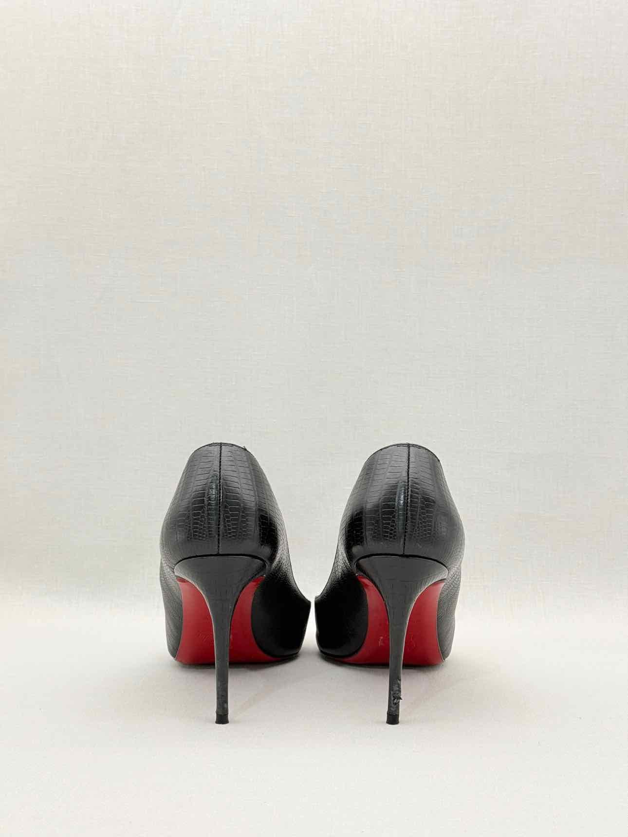 CHRISTIAN LOUBOUTIN Black Size EU 40 Pumps