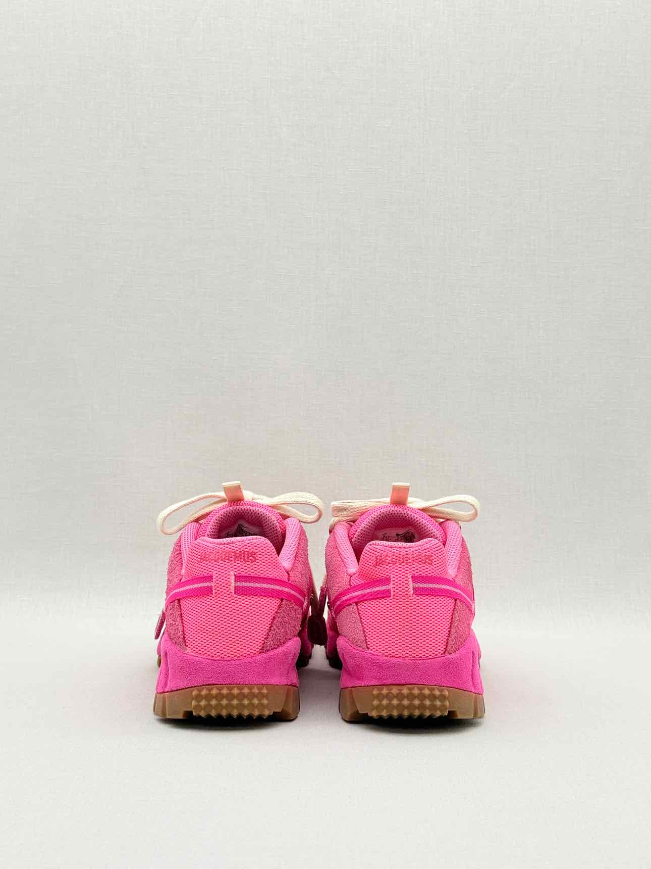 NIKE Air Humara LX Pink Size EU 36.5 Sneakers