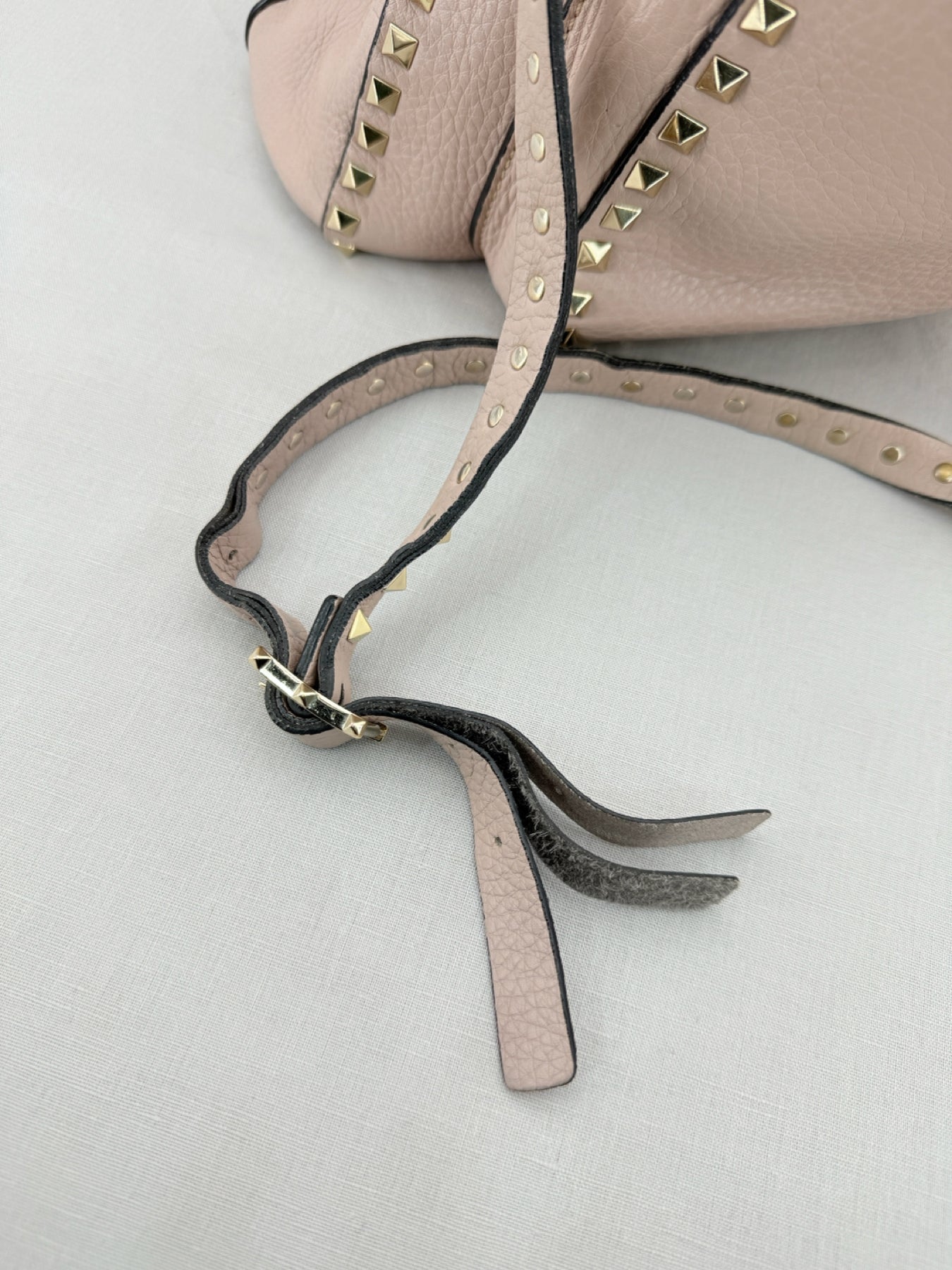 VALENTINO GARAVANI Rockstud Pink Crossbody