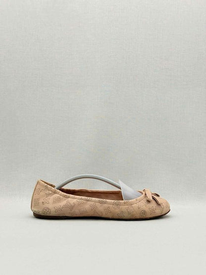 LOUIS VUITTON Scrunch Beige Size EU 38 Ballet Flats