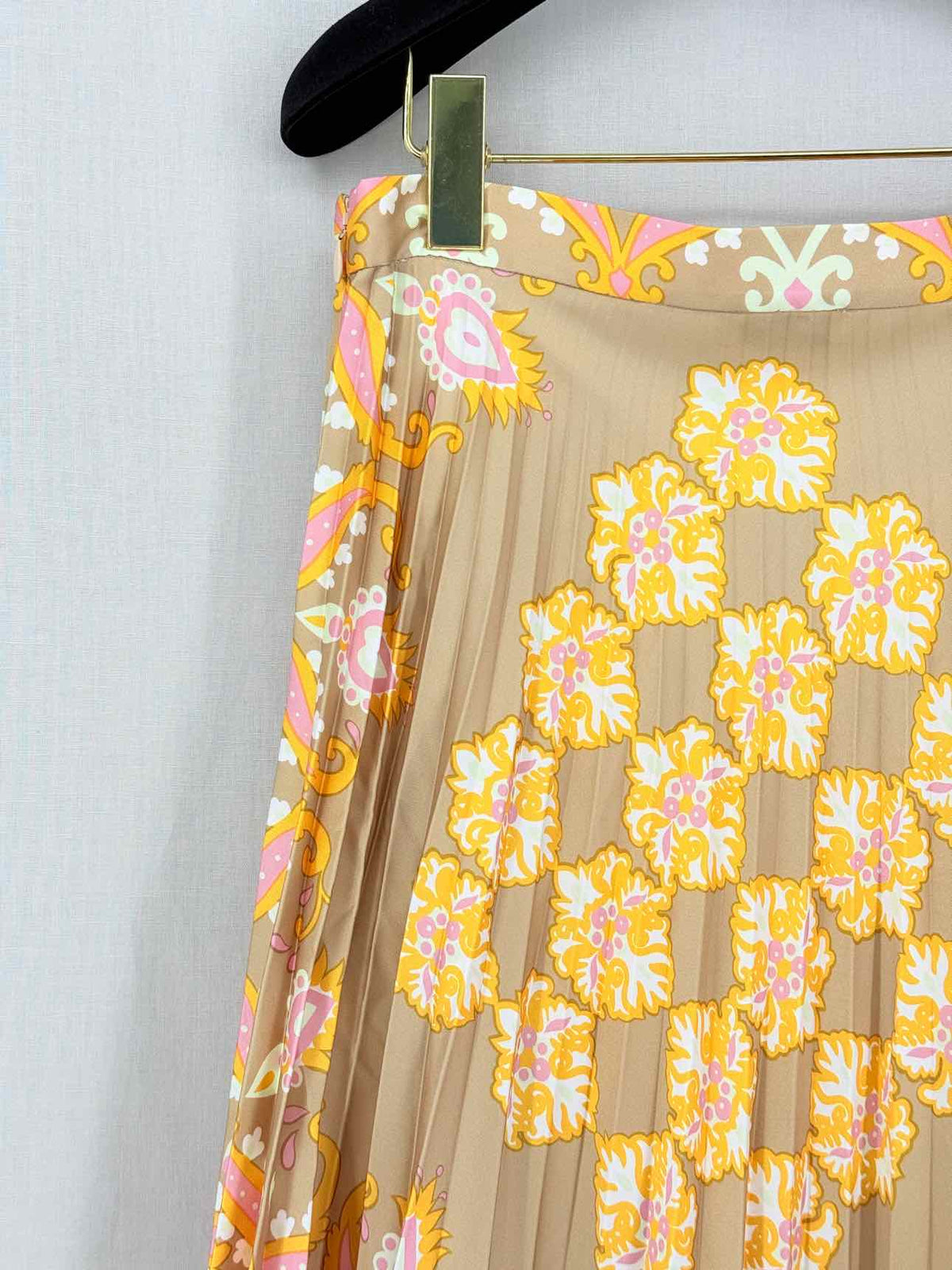 SANDRO Beige Multicolor Printed Size US 6 Midi Skirt