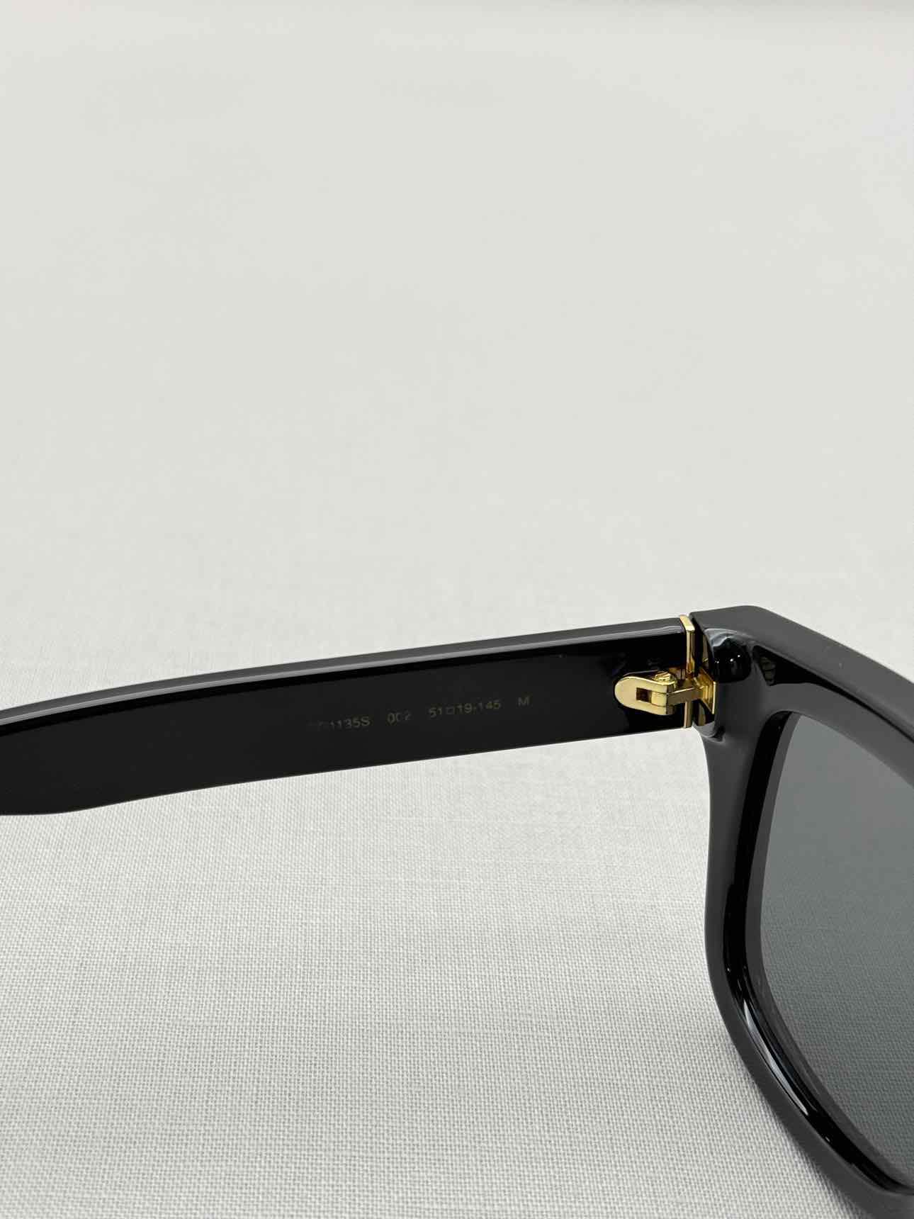 GUCCI Black Sunglasses