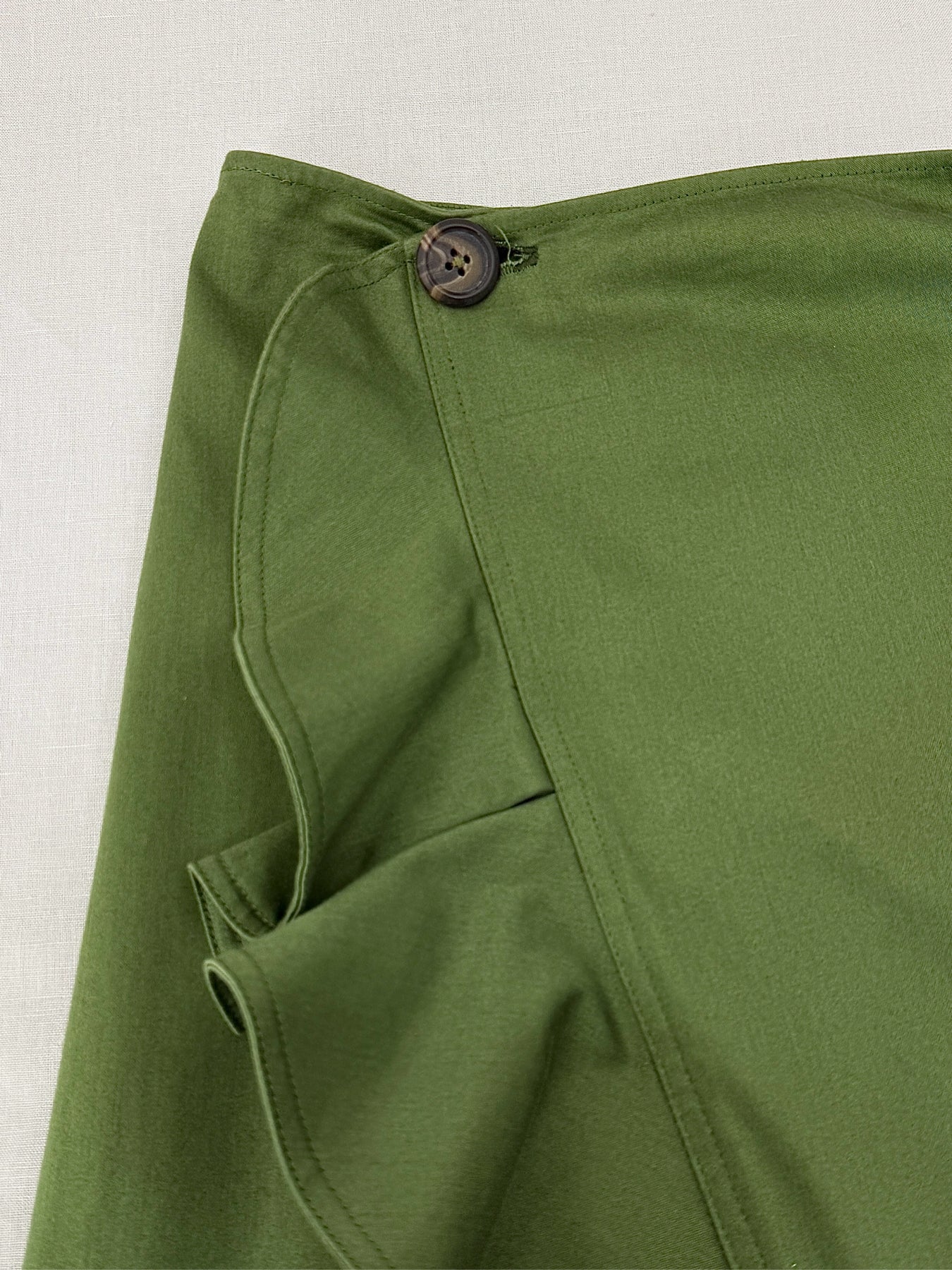 ALEXIS Green Size Small Skirt