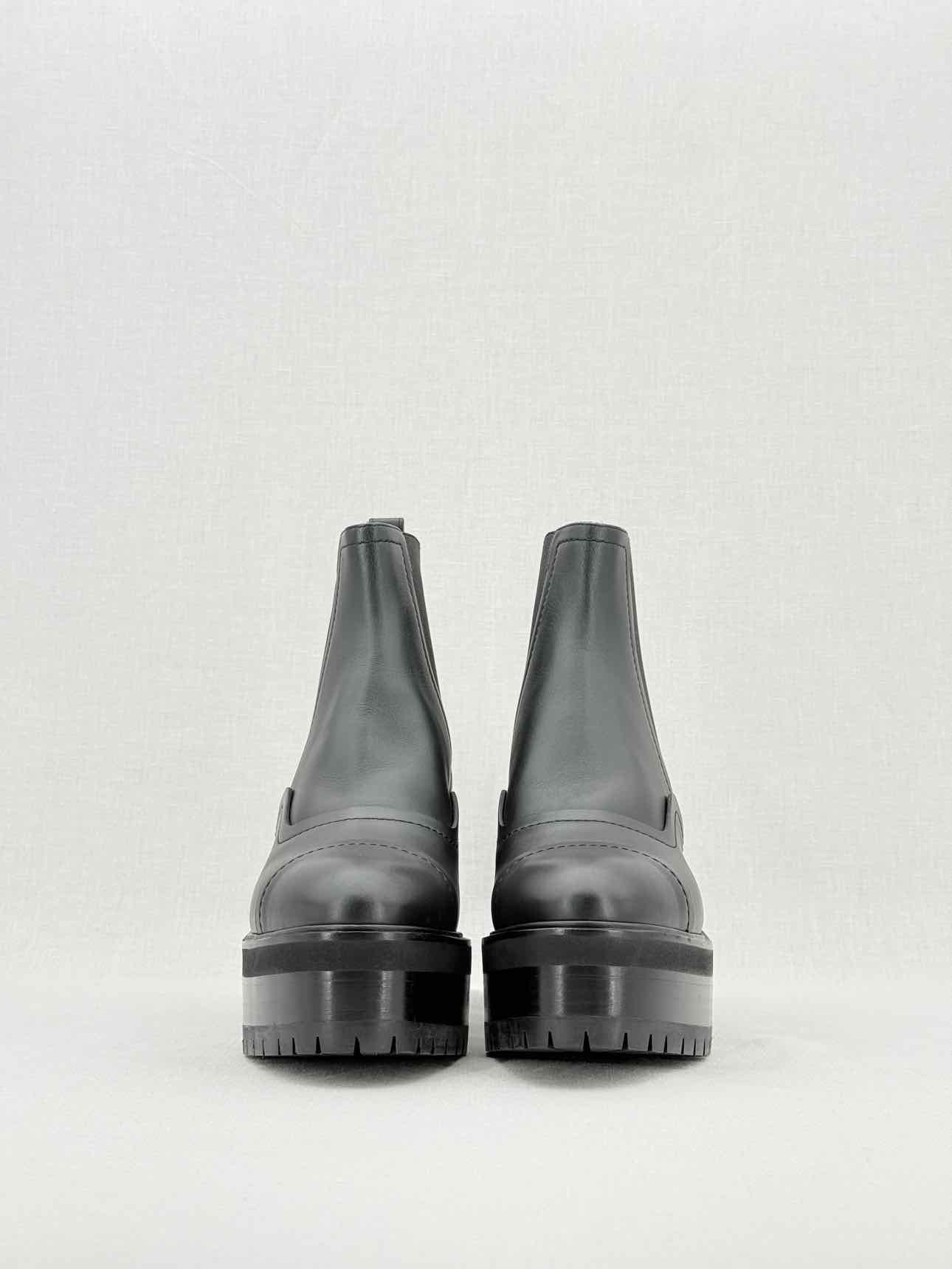 HERMES Punchy Black Size EU 39 Ankle Boots