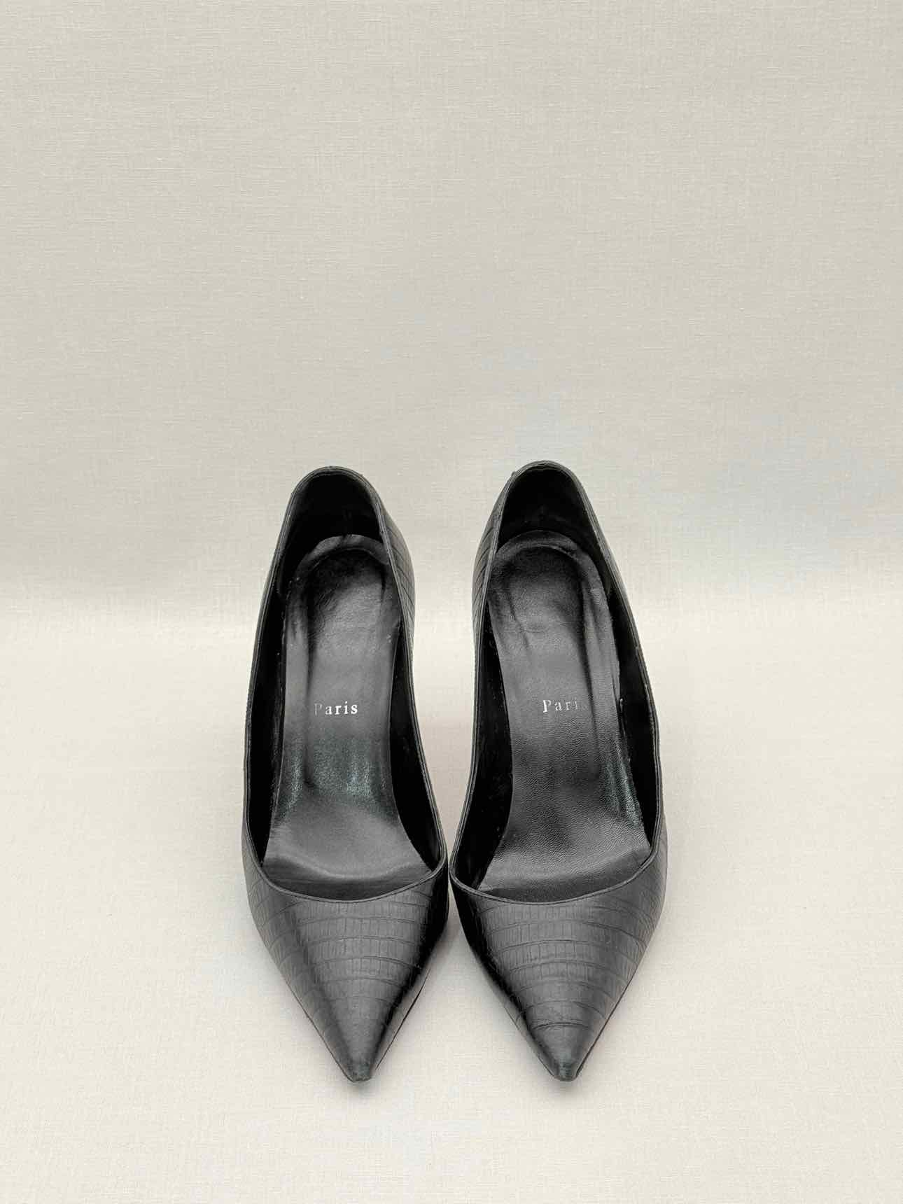 CHRISTIAN LOUBOUTIN Black Size EU 40 Pumps