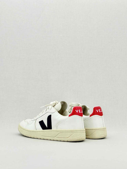 VEJA V-10 White Size EU 38 Sneakers
