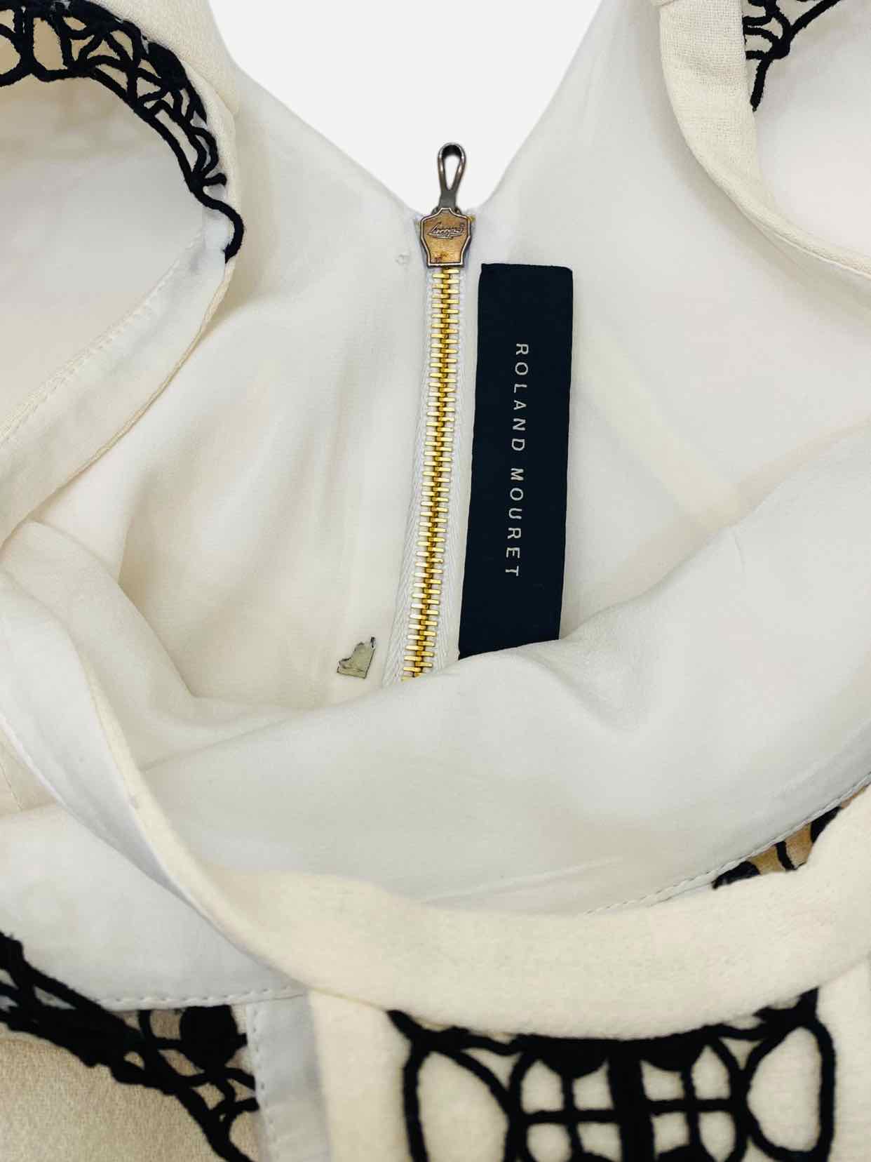 ROLAND MOURET Cream & Black Size Small Top