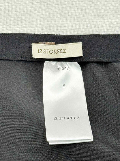 12 STOREEZ Black Size Small Long Skirt