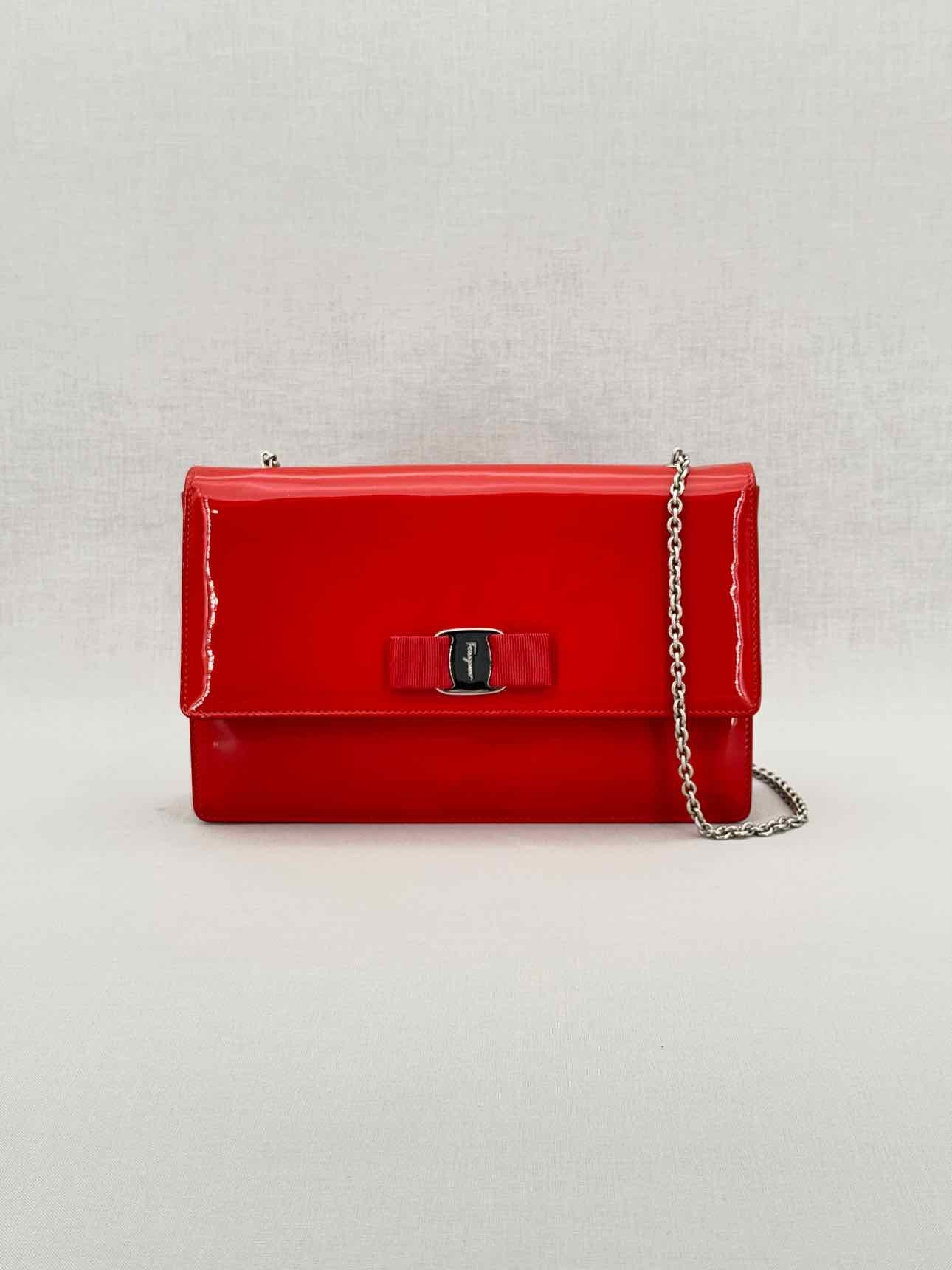 SALVATORE FERRAGAMO Bow Red Shoulder Bag
