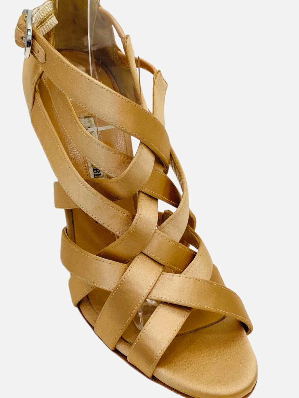 MANOLO BLAHNIK Beige Heeled Sandals