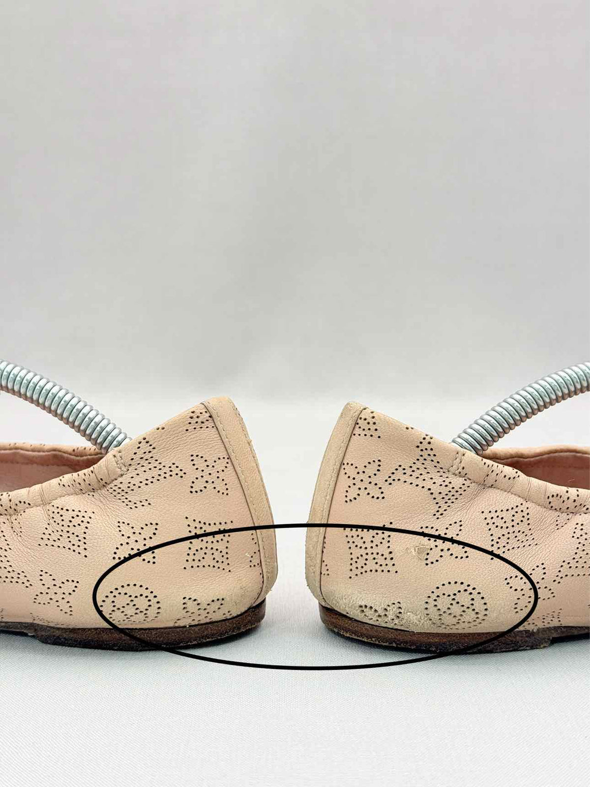 LOUIS VUITTON Scrunch Beige Size EU 38 Ballet Flats