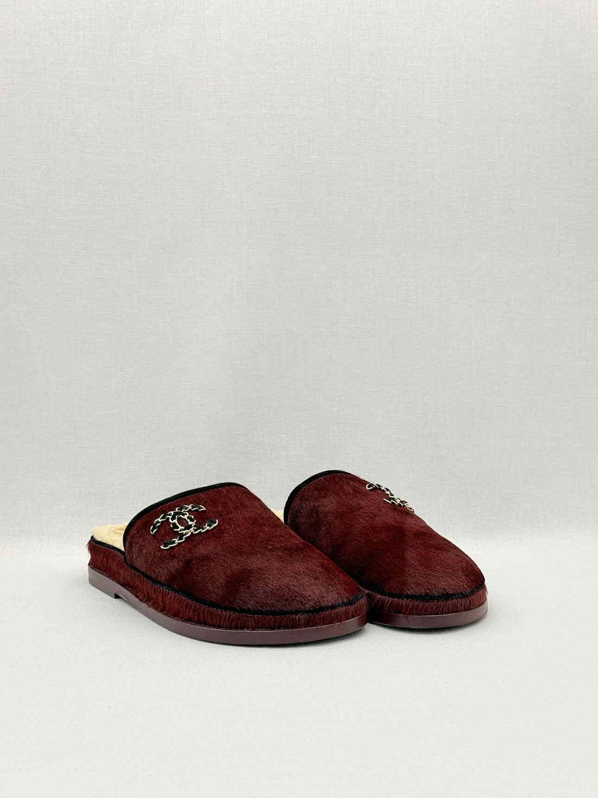 CHANEL Pre-Fall 2022 Burgundy Size EU 39 Mules