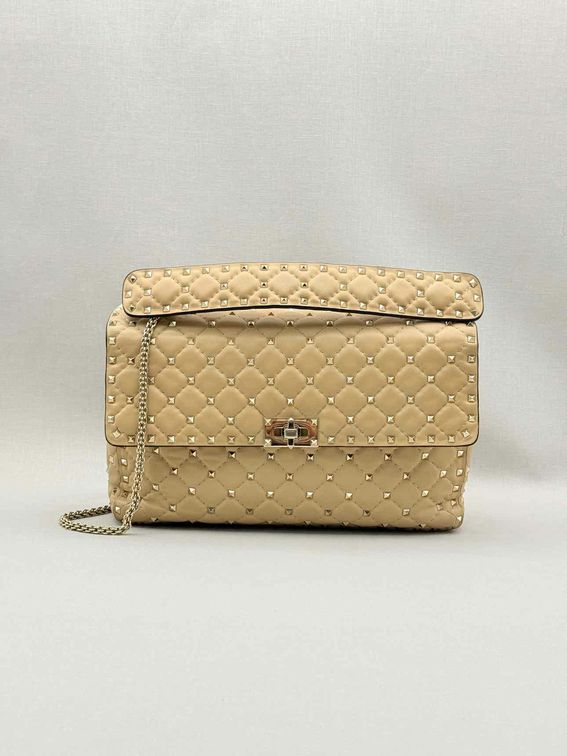 VALENTINO GARAVANI Rockstud Beige Quilted Shoulder Bag