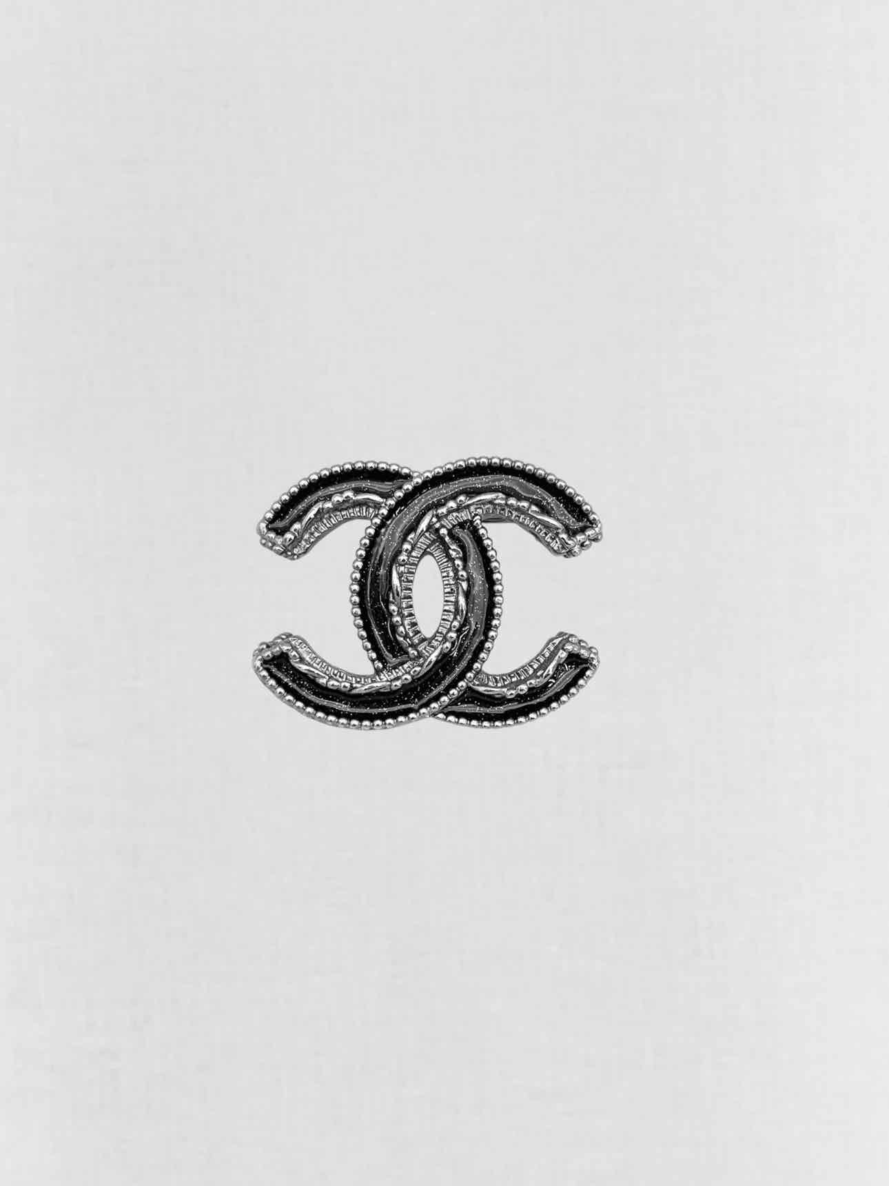 CHANEL Fashion Brooch