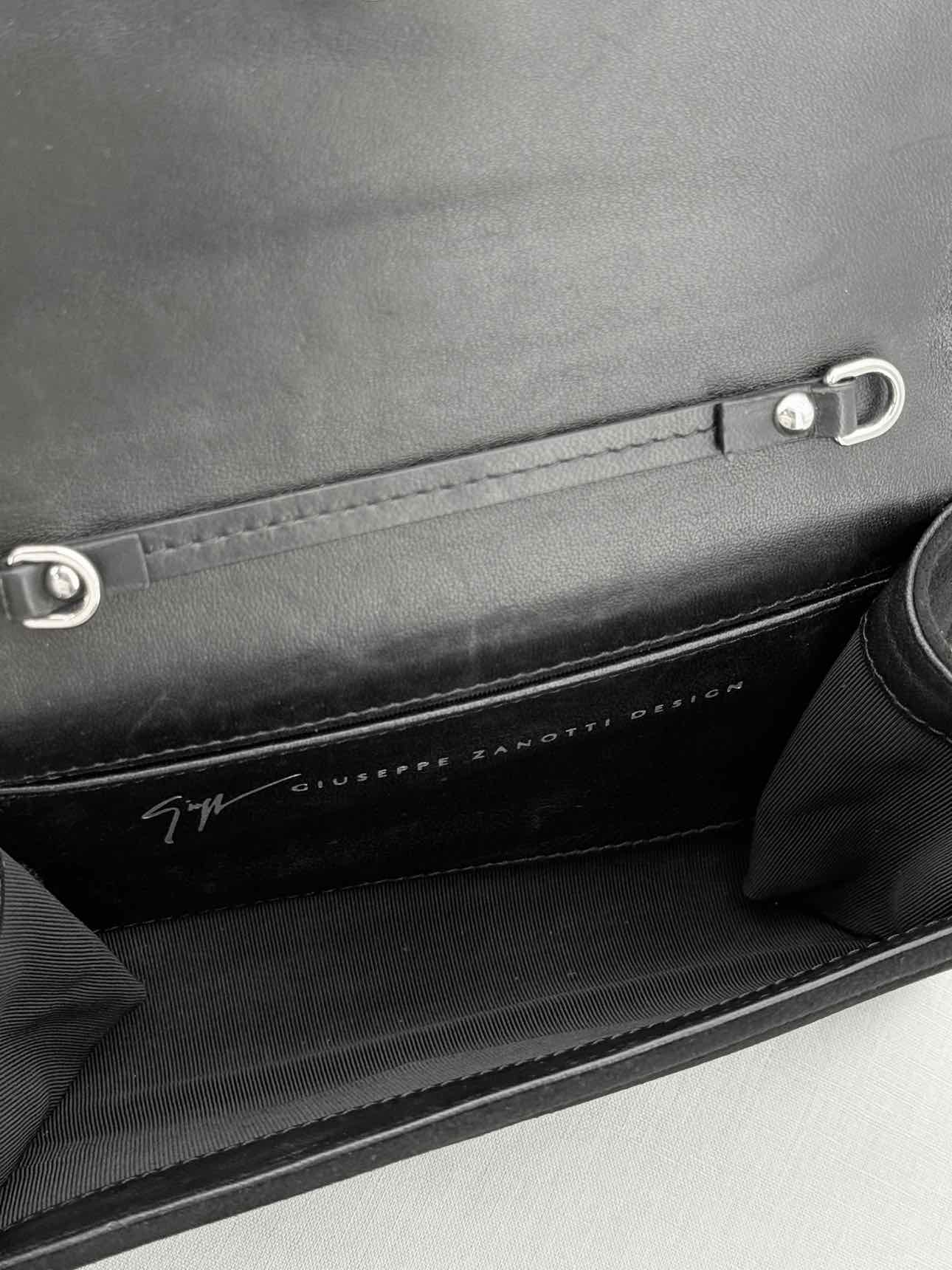 GIUSEPPE ZANOTTI Velvet Black Clutch