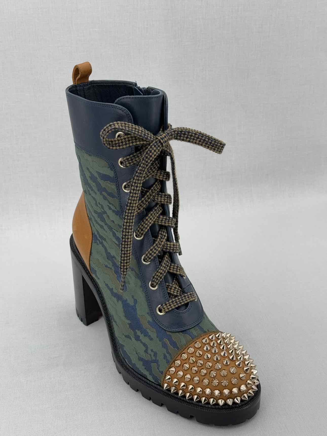 CHRISTIAN LOUBOUTIN Khaki & Tan Size EU 40 Ankle Boots
