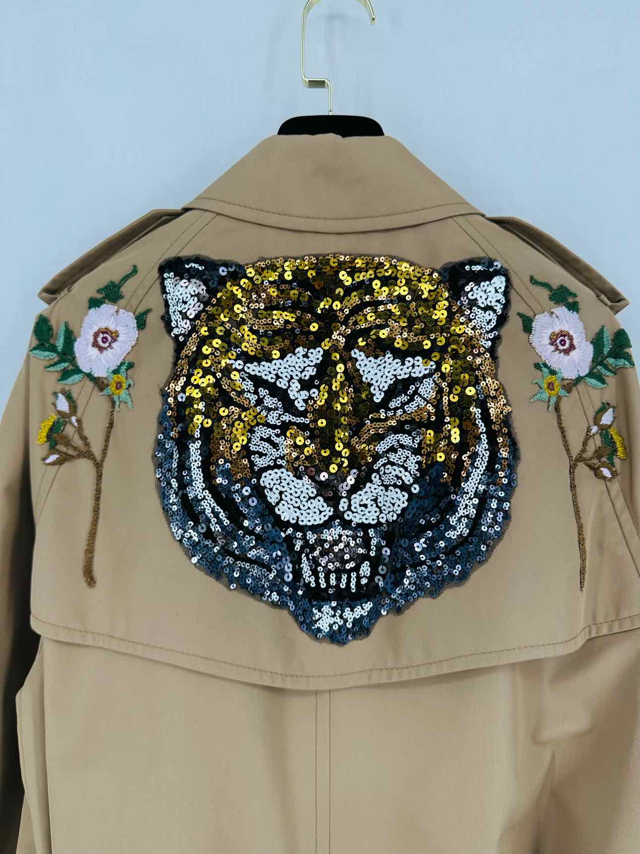GUCCI Tiger Beige Size US 0 Coat