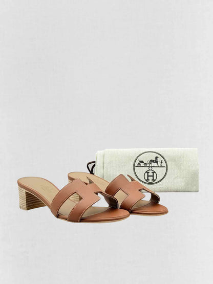 HERMES Oasis Gold Size EU 36 Heeled Sandals
