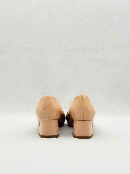 LOUIS VUITTON Madeleine Nude Size EU 35 Pumps