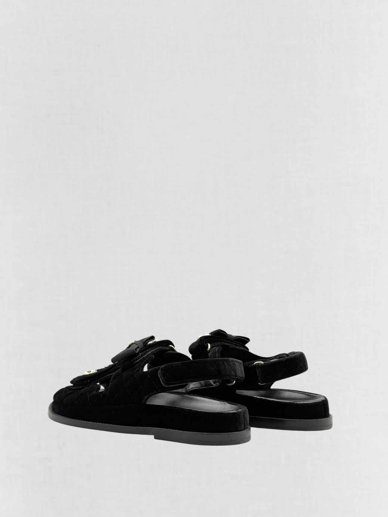 CHANEL Velvet Dad Black Quilted Size EU 42 Sandals