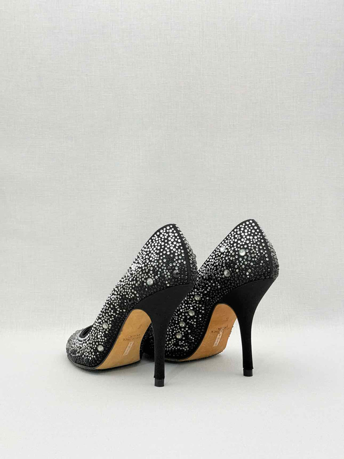 GINA Black Size EU 38 Pumps