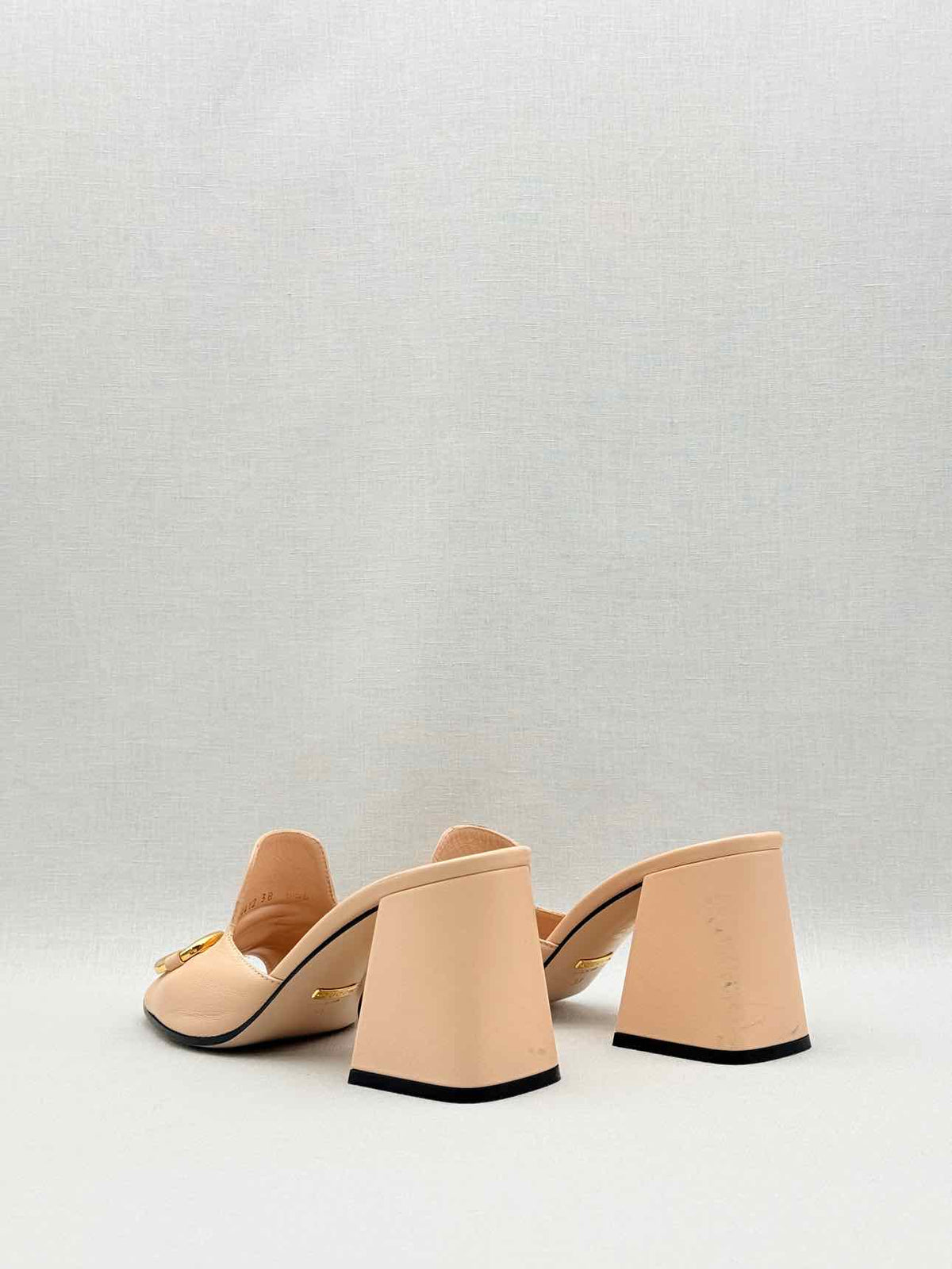 GUCCI Horsebit Pale Pink Size EU 38 Mules