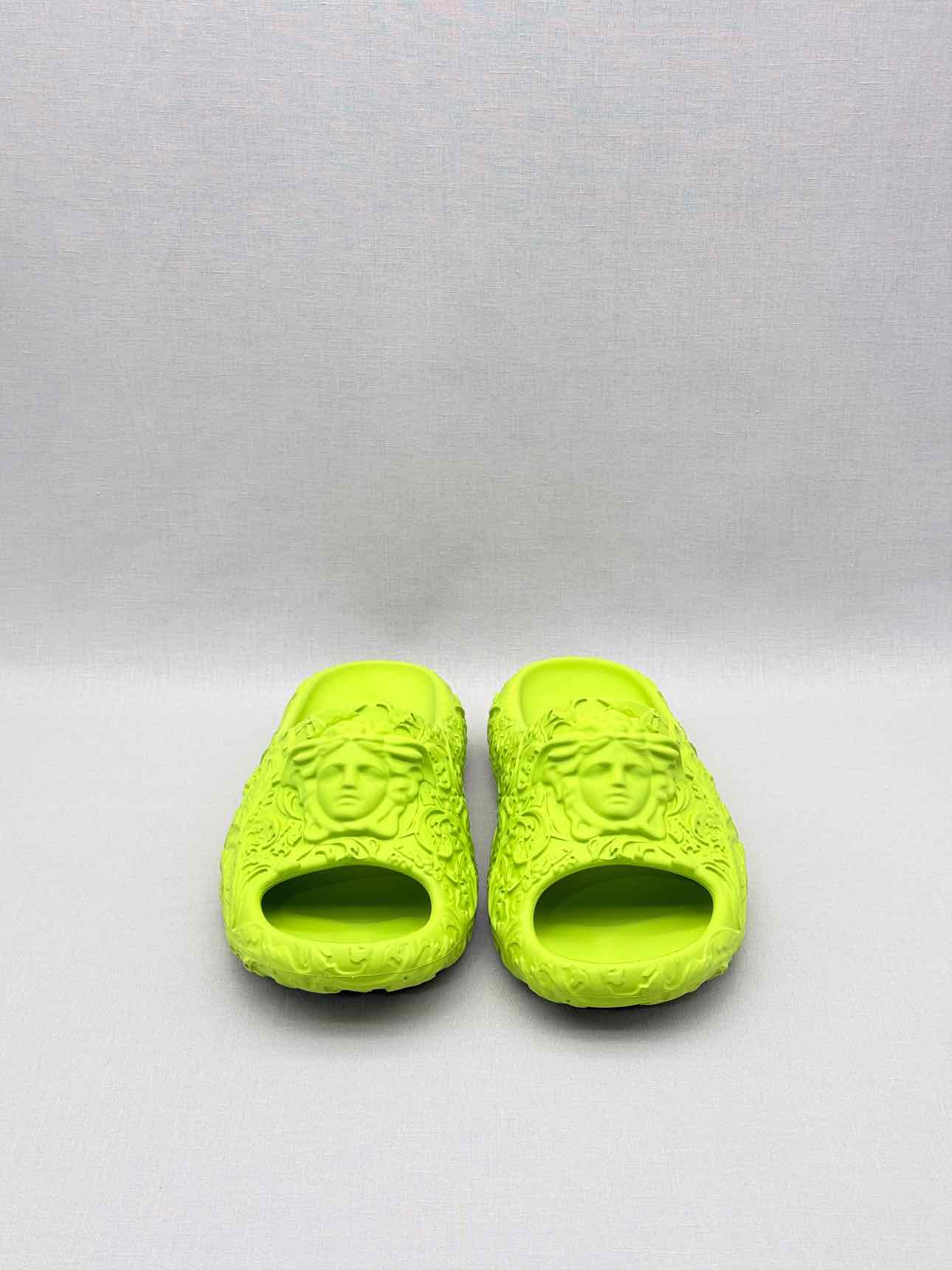 VERSACE Medusa Neon Green Size EU 43 Slides