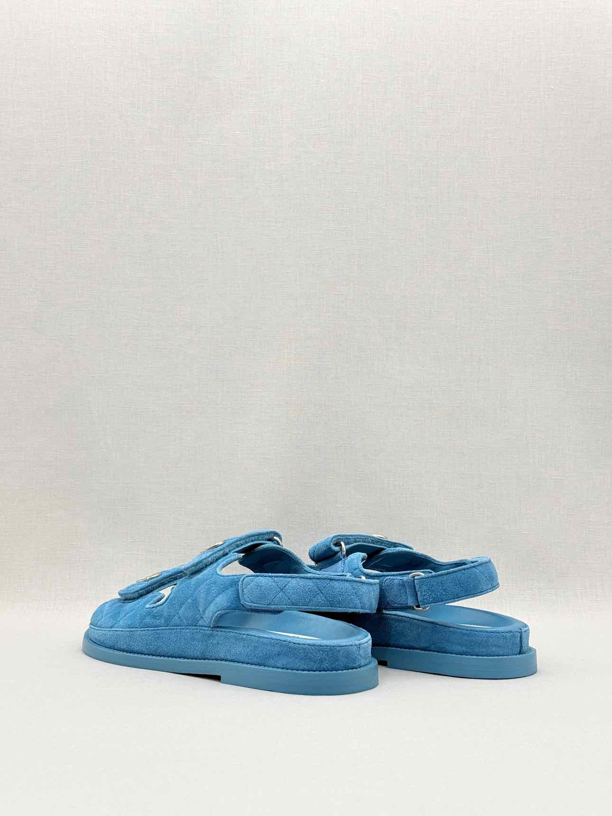 CHANEL Dad Blue Quilted Size EU 39 Sandals