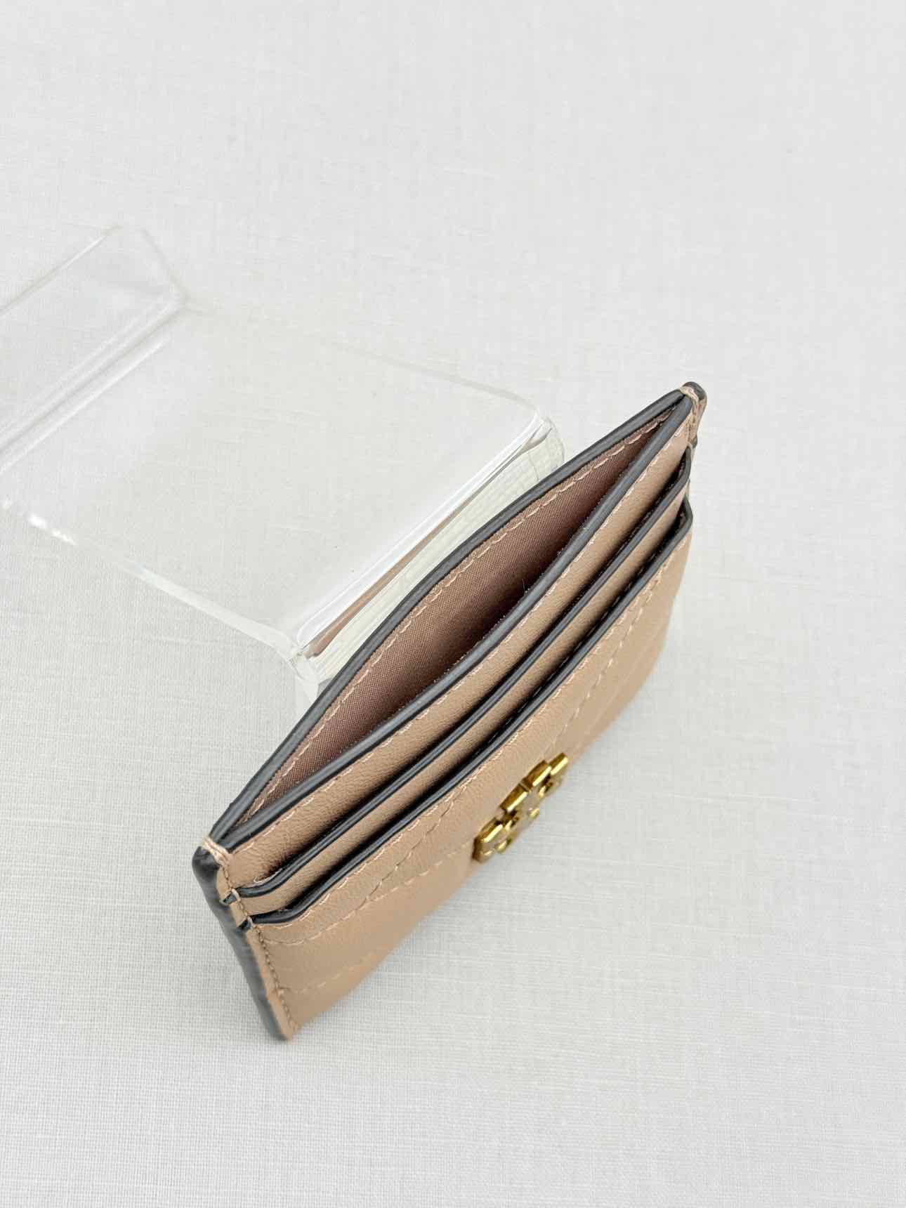 TORY BURCH Beige Chevron Quilted Card Case